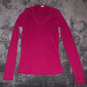Pink Splendid v-neck long sleeve T-shirt